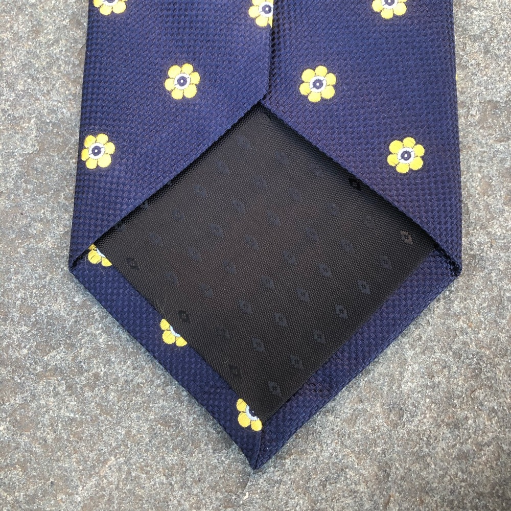 Barneys New York Tie - Picture 6 of 7
